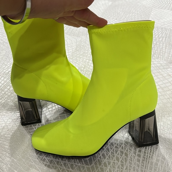 Boots UHMTGWY Excellent for Halloween costume - Picture 8 of 8